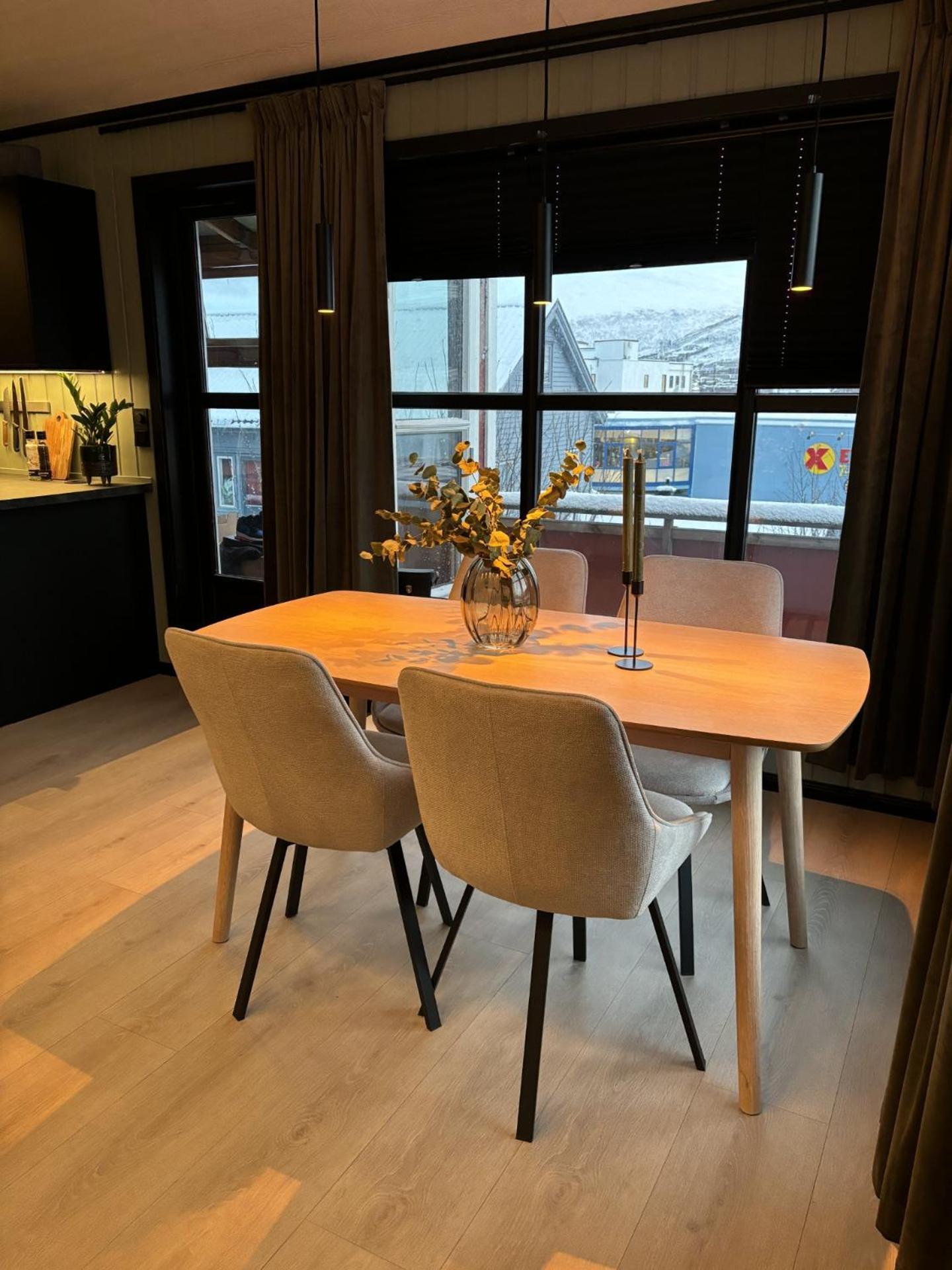 Koselig Sentral Med Gratis Parkering *